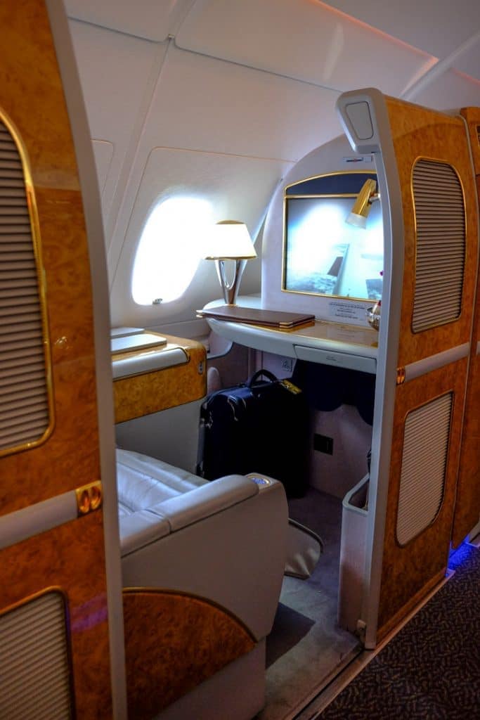Emirates-First-Class-Suite-A380-26