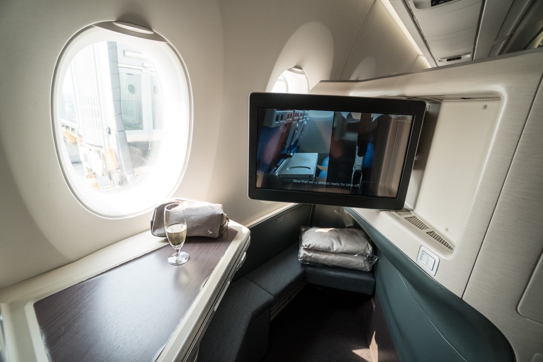 Cathay Pacific A350 Business Class Review - Hong Kong to Perth 13