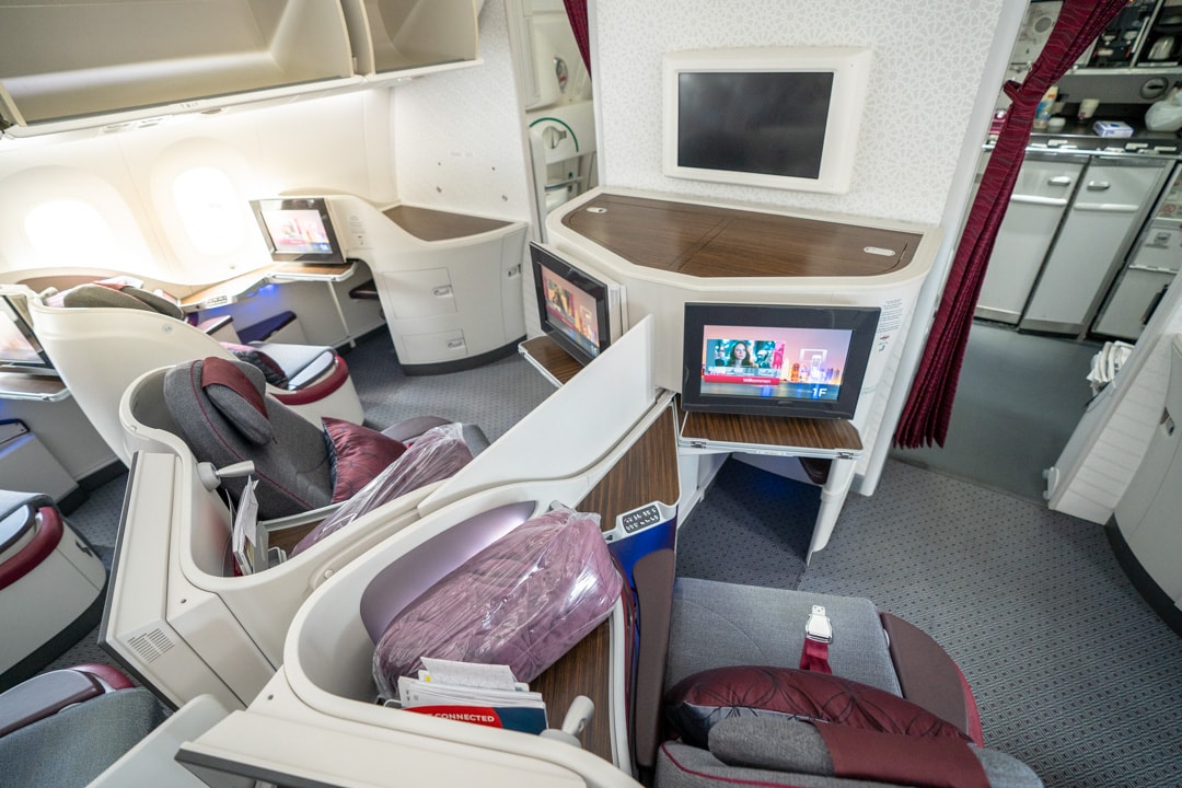 Qatar Airways B787 Business Class Review - Nice to Doha 9