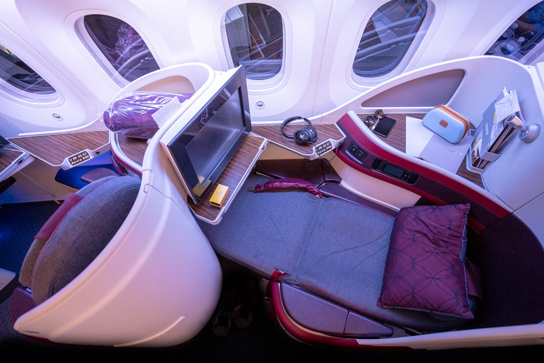 Qatar Airways B787 Business Class Review - Nice to Doha 10
