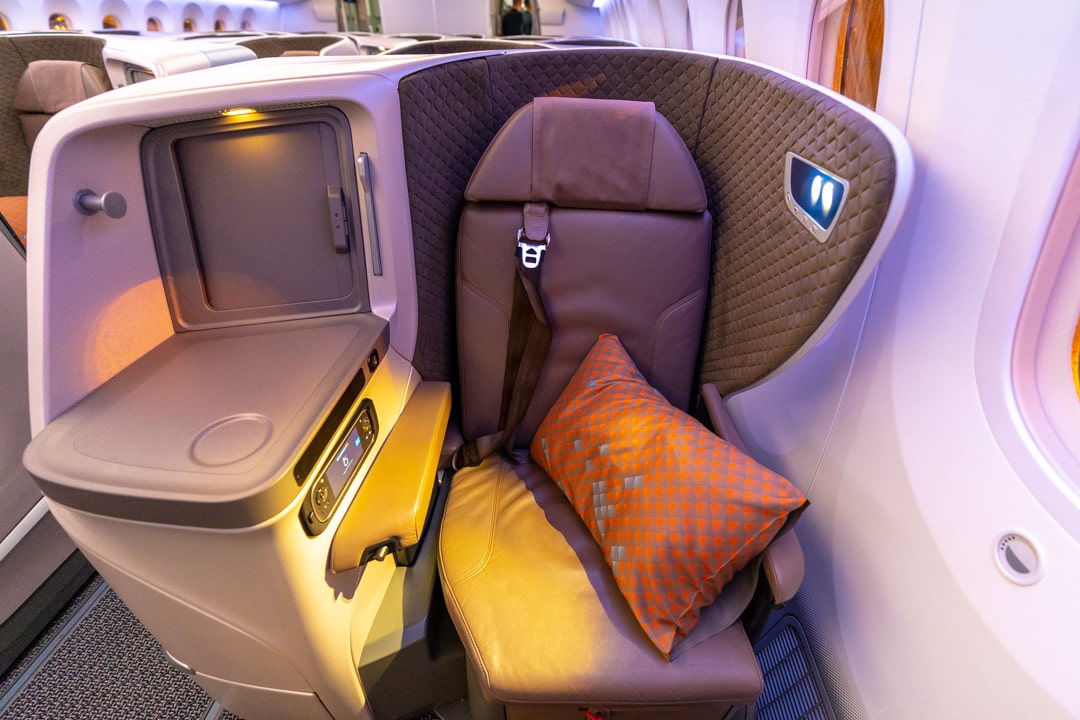 Singapore Airlines 787-10 Business Class Review 9