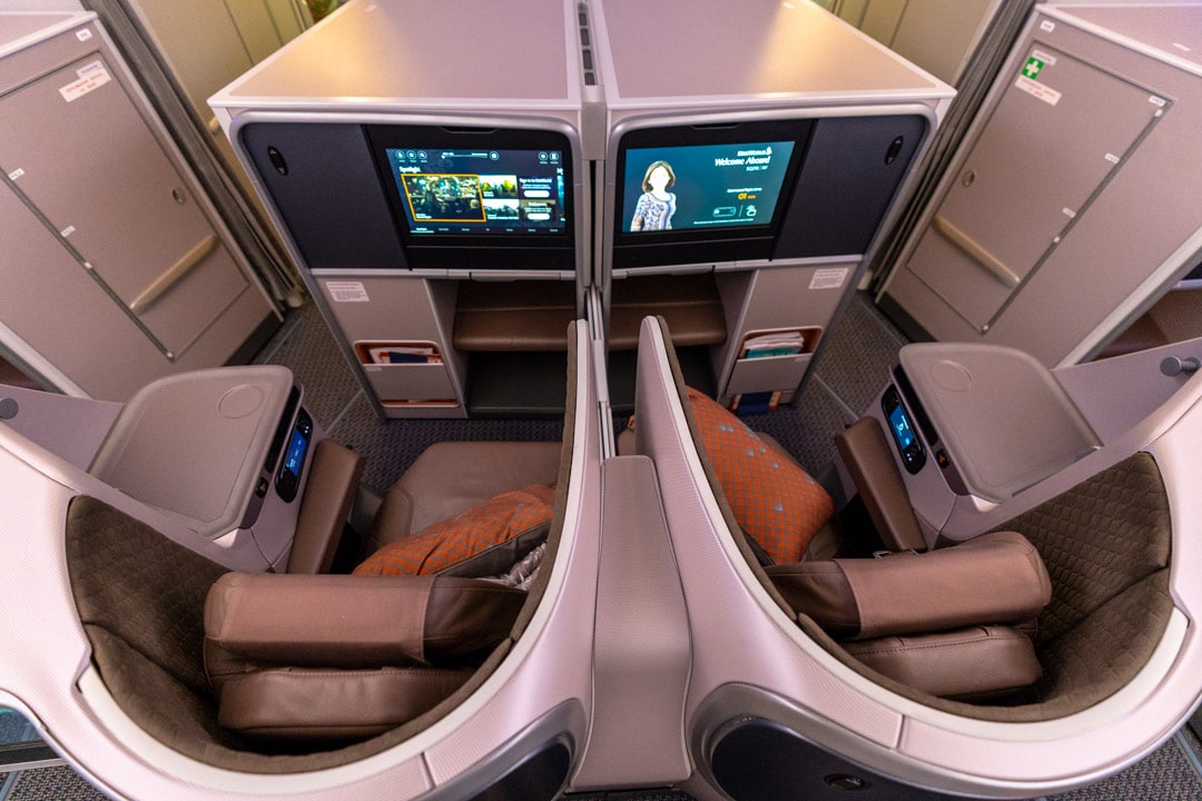 Singapore Airlines 787-10 Business Class Review 7