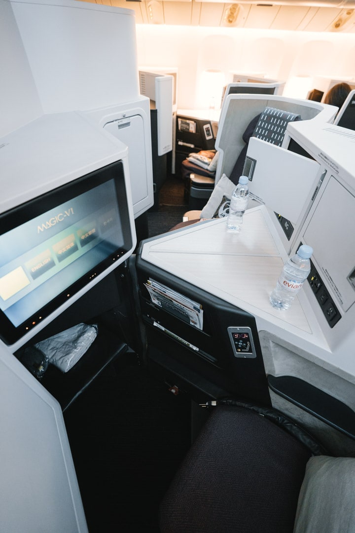 Japan Airlines Business Class Review B777-200 9