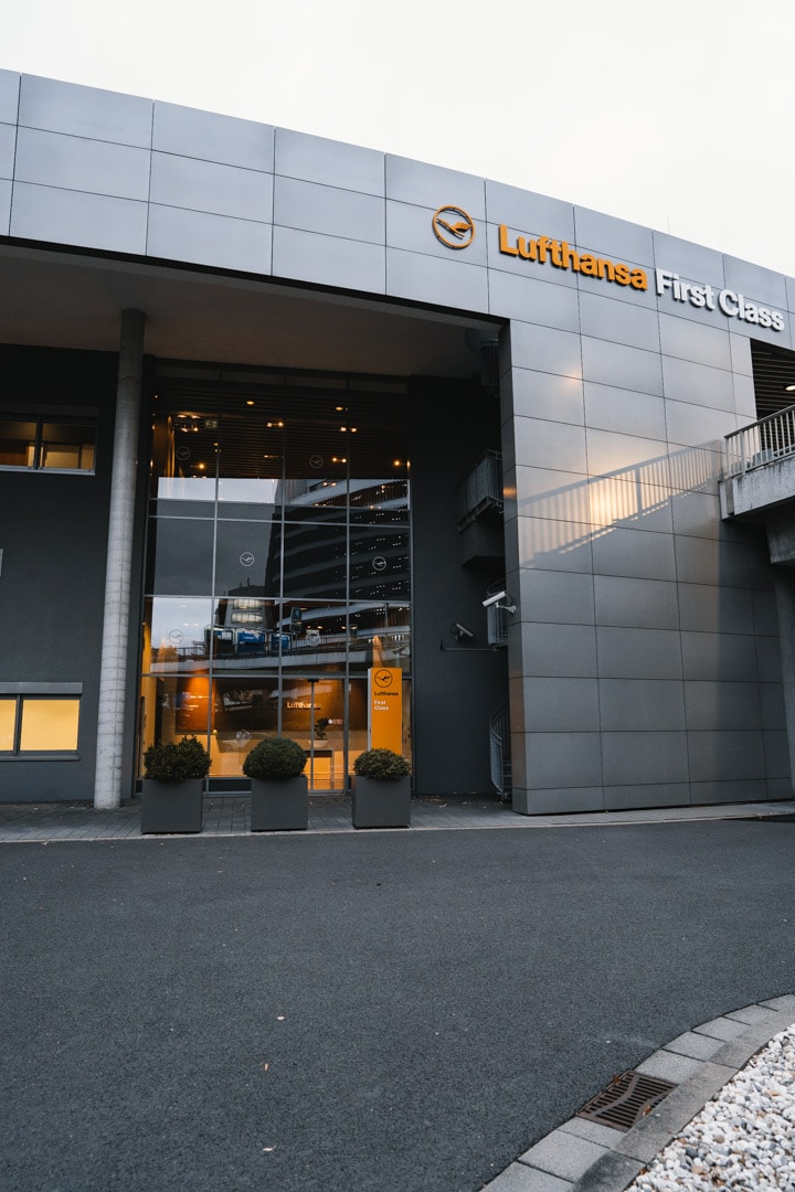Lufthansa First Class Terminal Frankfurt Review 5